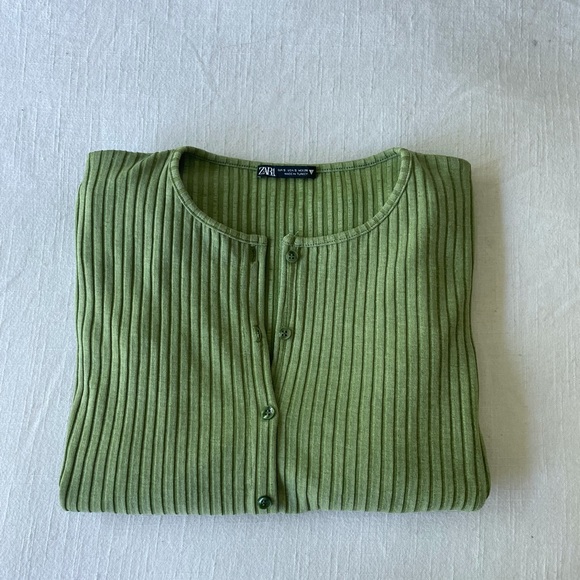 Dress - Picture 7 of 7